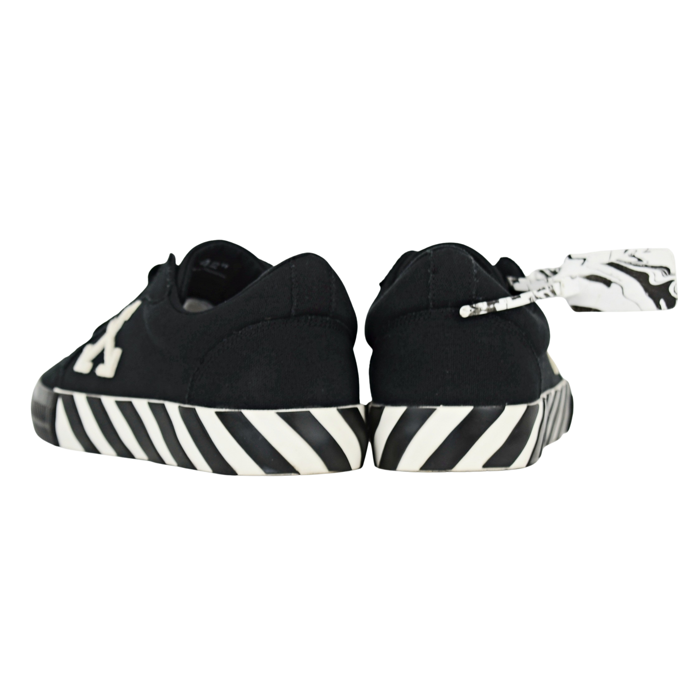 Off-White Vulcanized | Black & White | Size 8