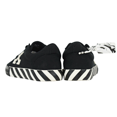 Off-White Vulcanized | Black & White | Size 8