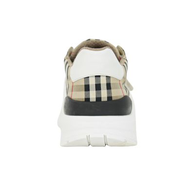 Burberry Ramsey | Burberry Check | Size 9