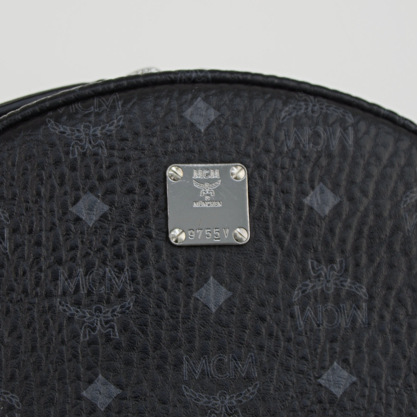 MCM VISETOS MEDIUM BACKPACK | Black