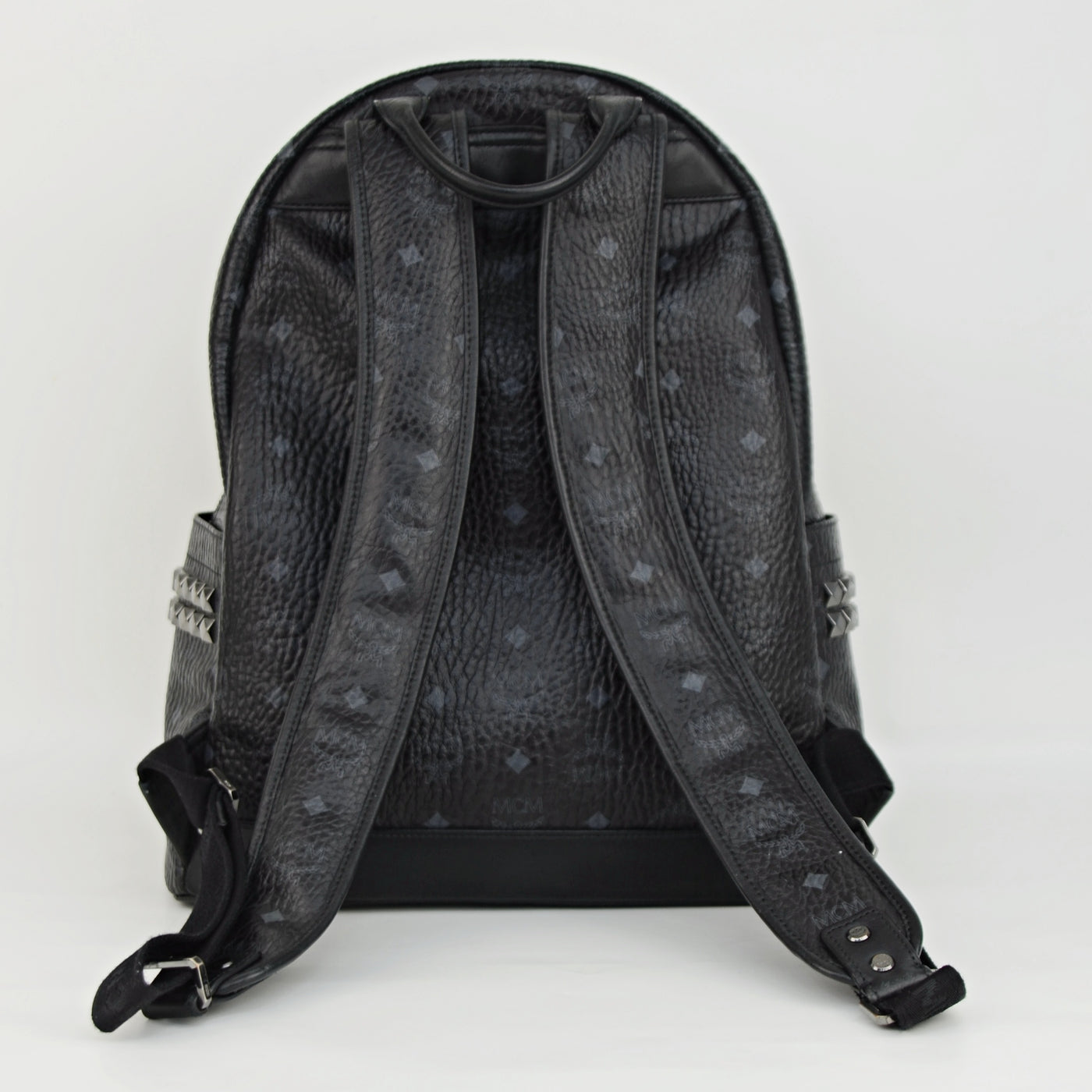 MCM VISETOS MEDIUM BACKPACK | Black