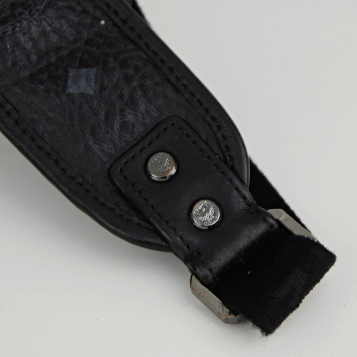 MCM VISETOS MEDIUM BACKPACK | Black