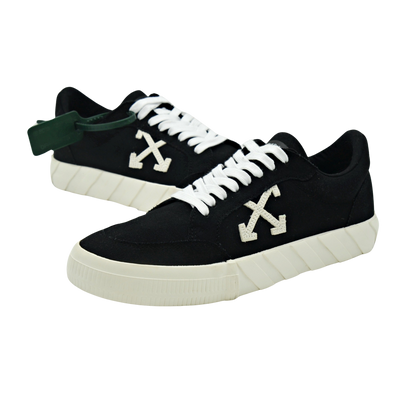 Off-White Vulcanised | Black & White | Size 7